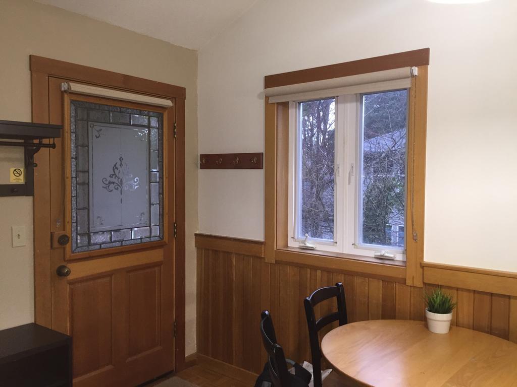Harrison Street Inn Cannon Beach Bilik gambar